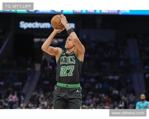 沃尔什强调队友间的沟通能提升信心并不断增强默契合作